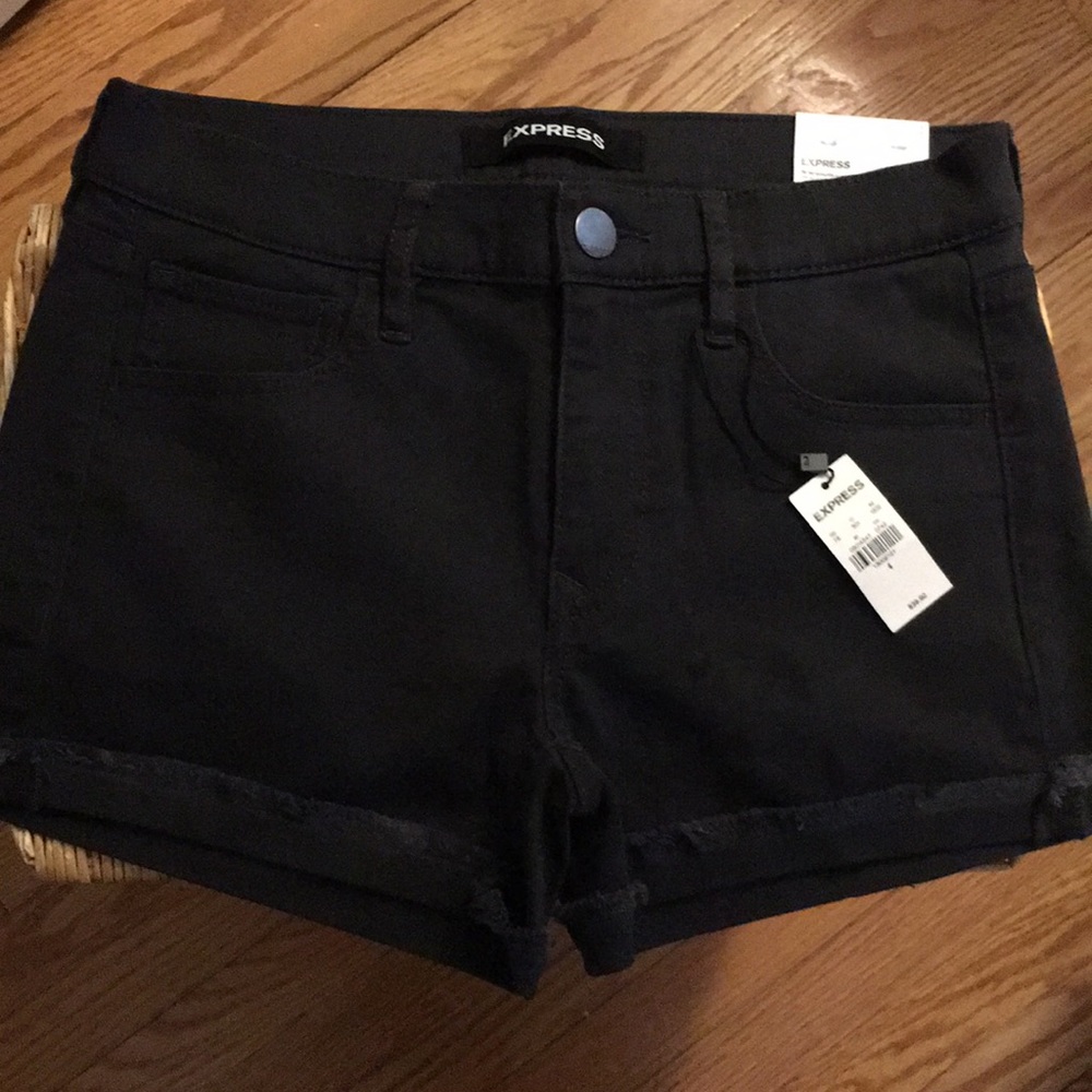 Express raw hem super soft shorts